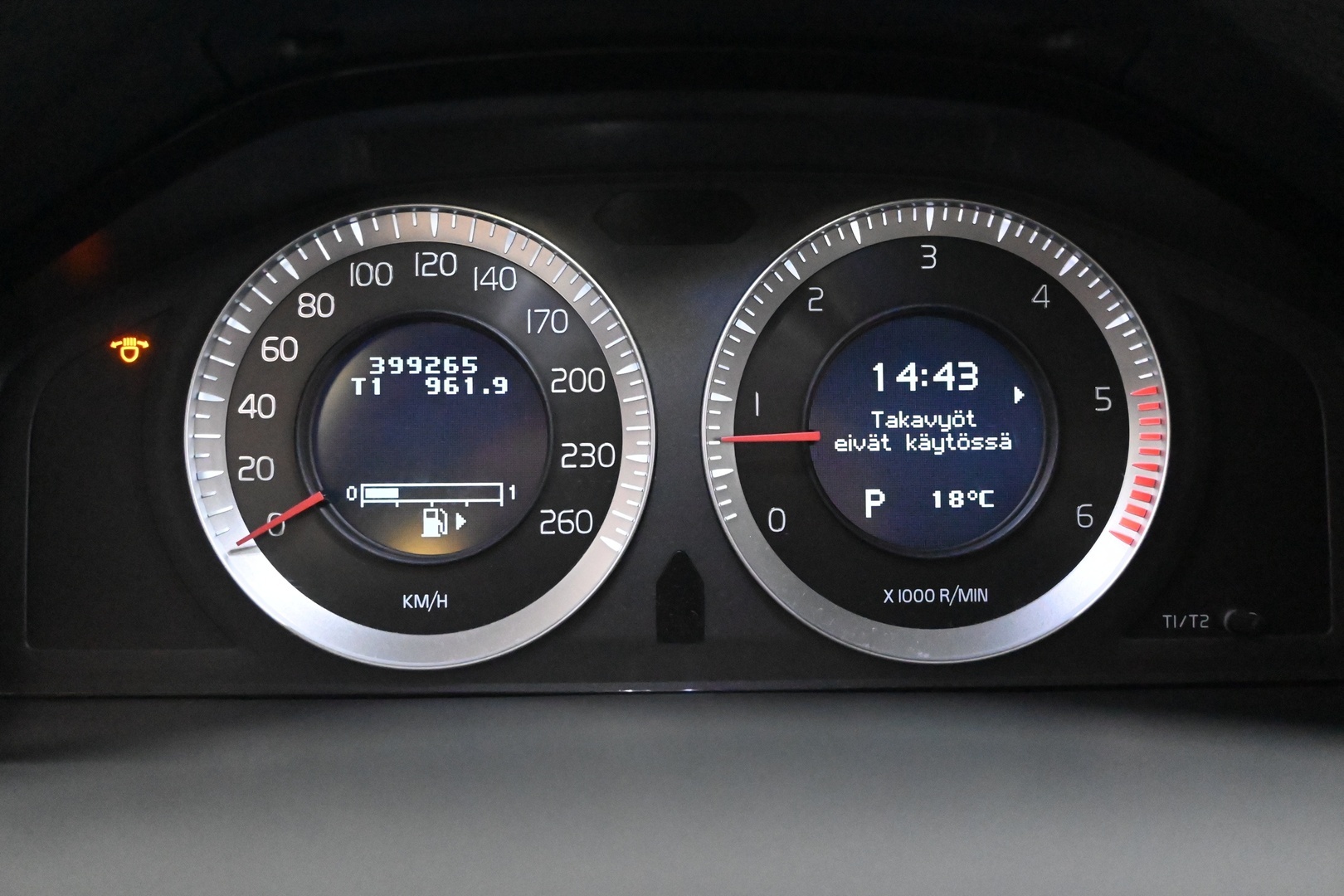 VOLVO V60 2011