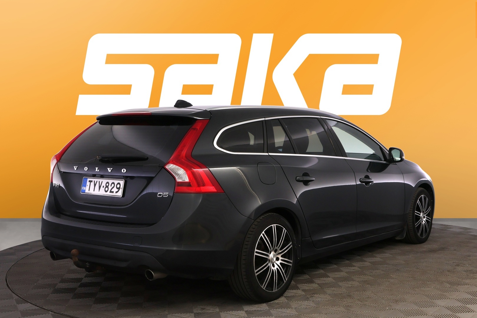 VOLVO V60 2011