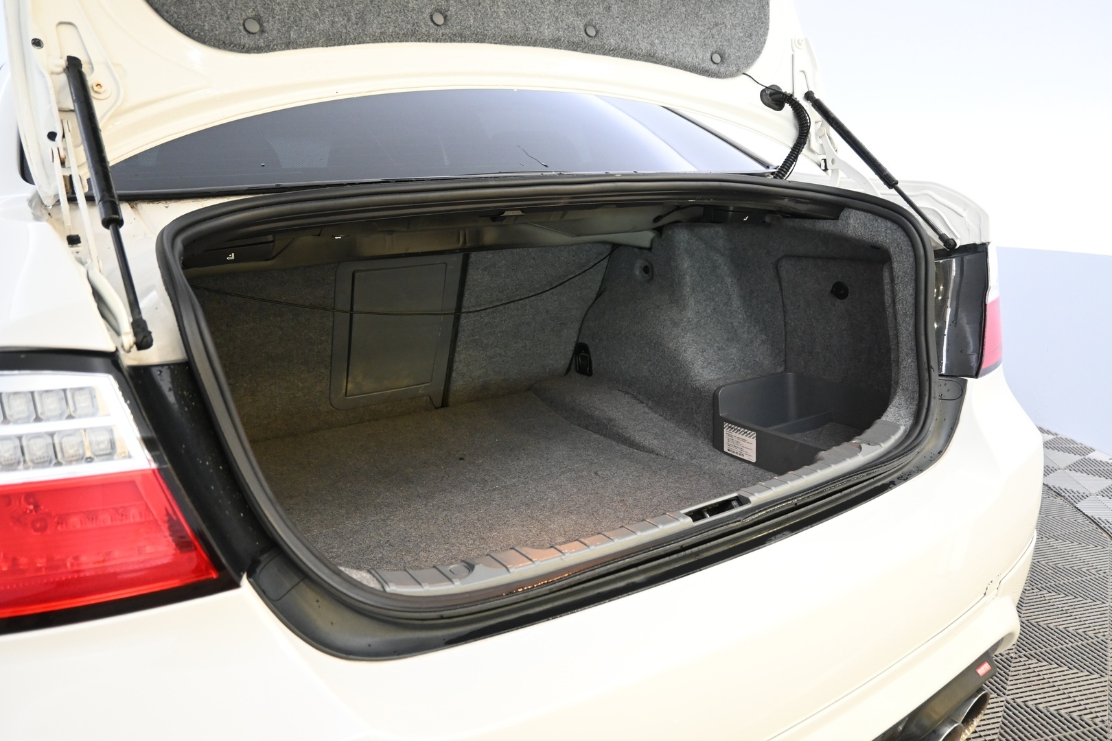 BMW 330 2007