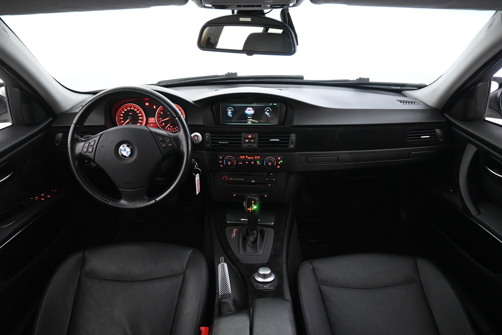 BMW 330 2007