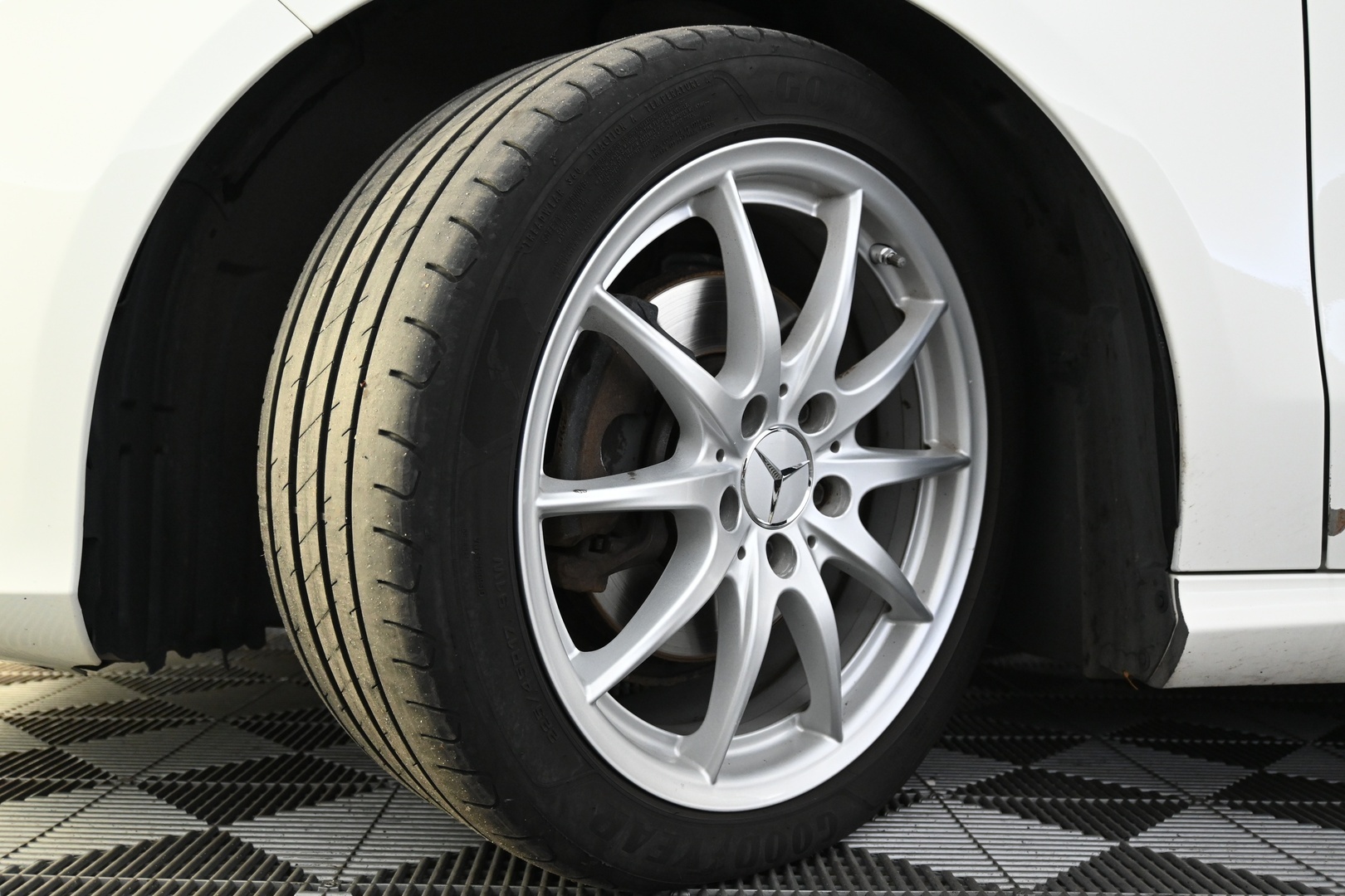 MERCEDES-BENZ CLA 2015