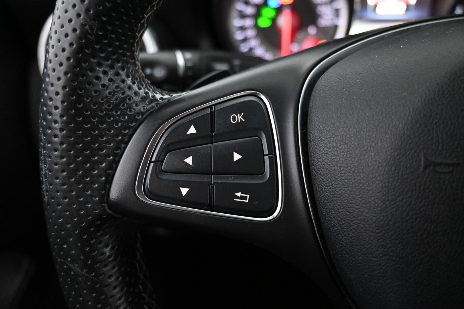 MERCEDES-BENZ CLA 2015