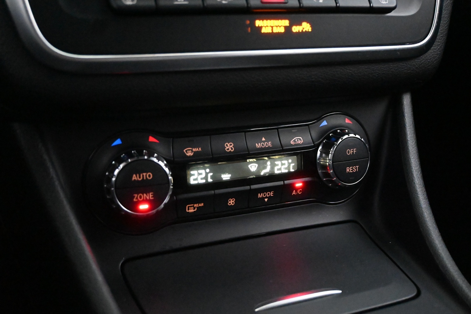 MERCEDES-BENZ CLA 2015