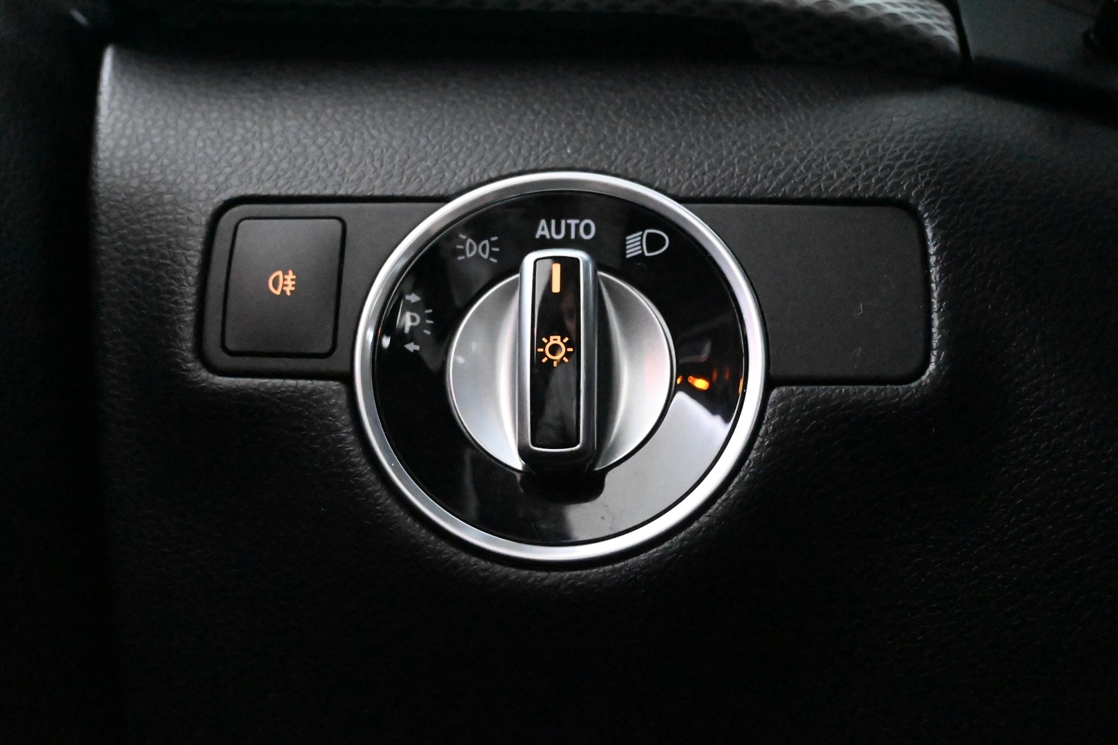 MERCEDES-BENZ B 2016