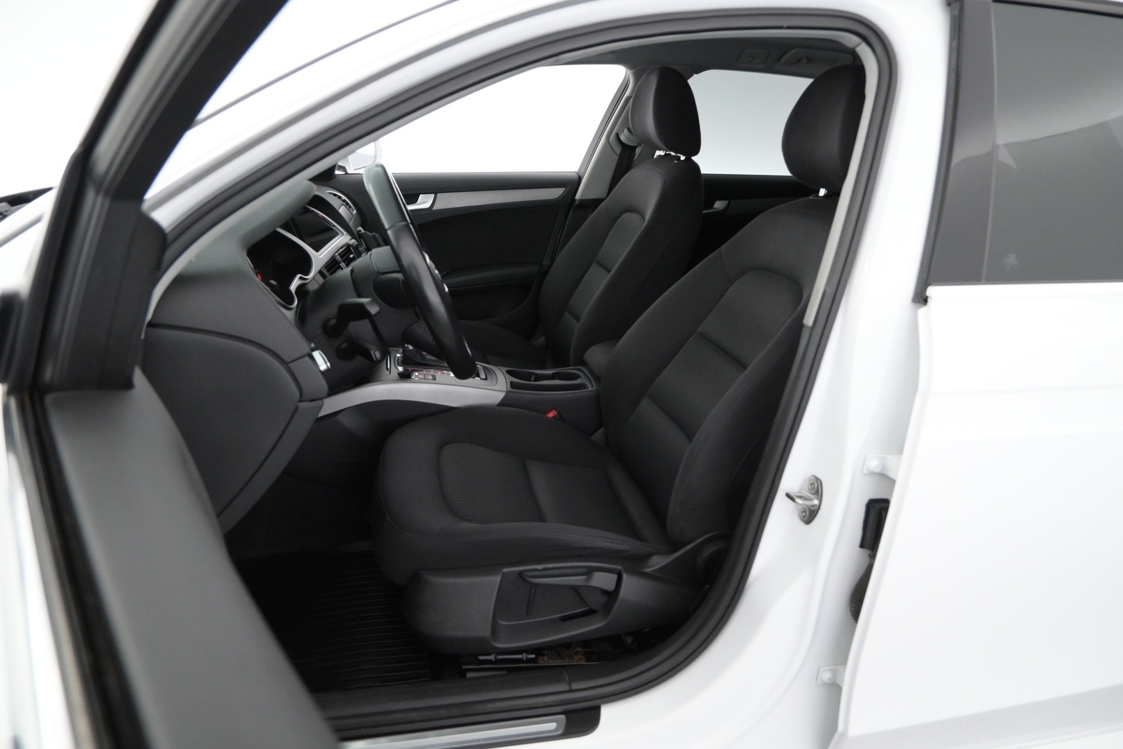 AUDI A4 2015