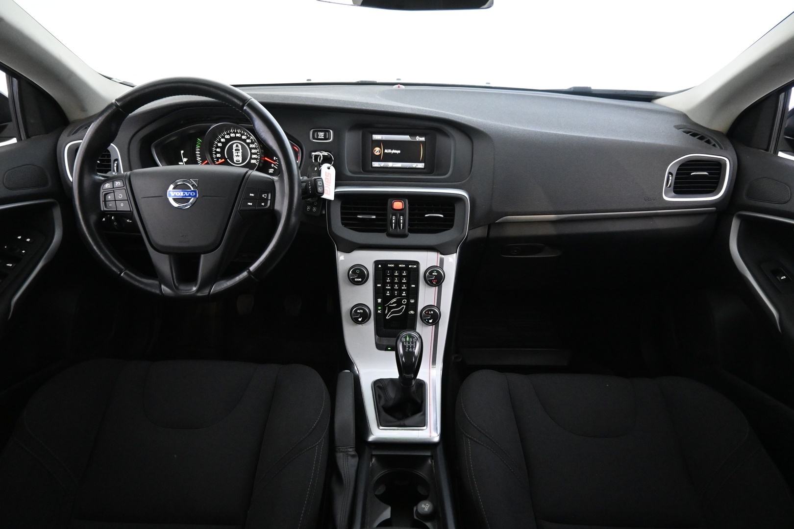 VOLVO V40 2014