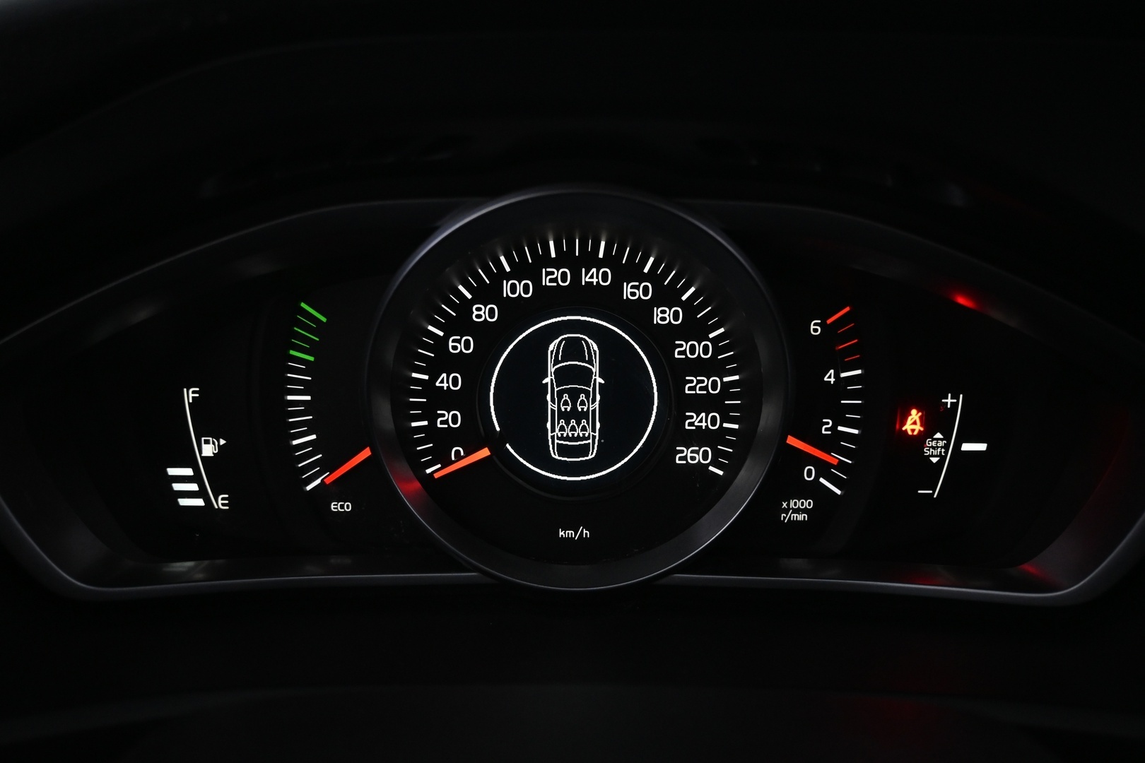 VOLVO V40 2014