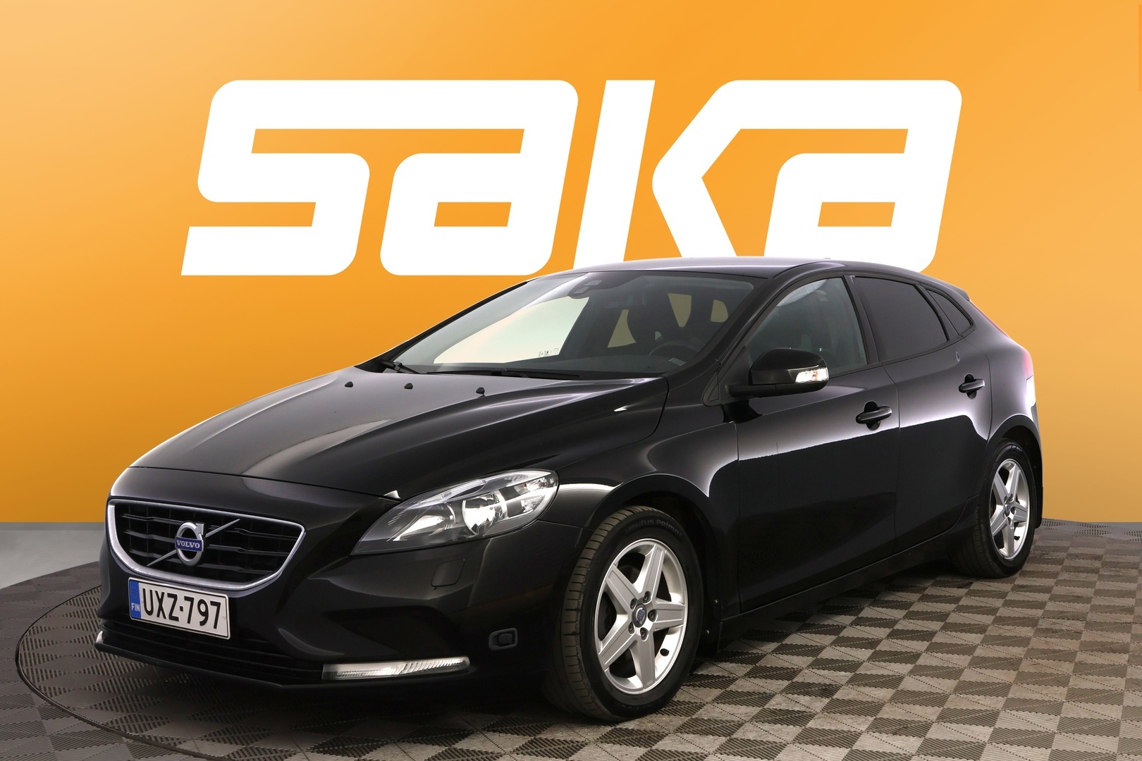 VOLVO V40 2014