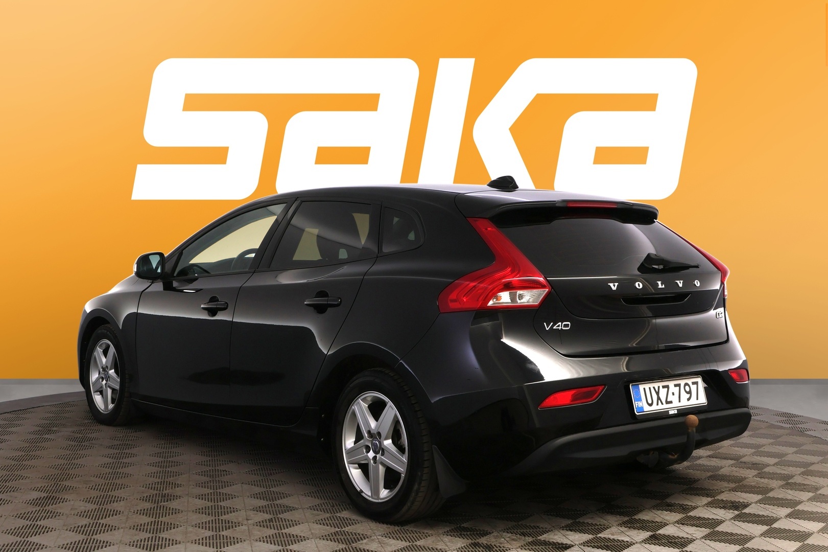 VOLVO V40 2014