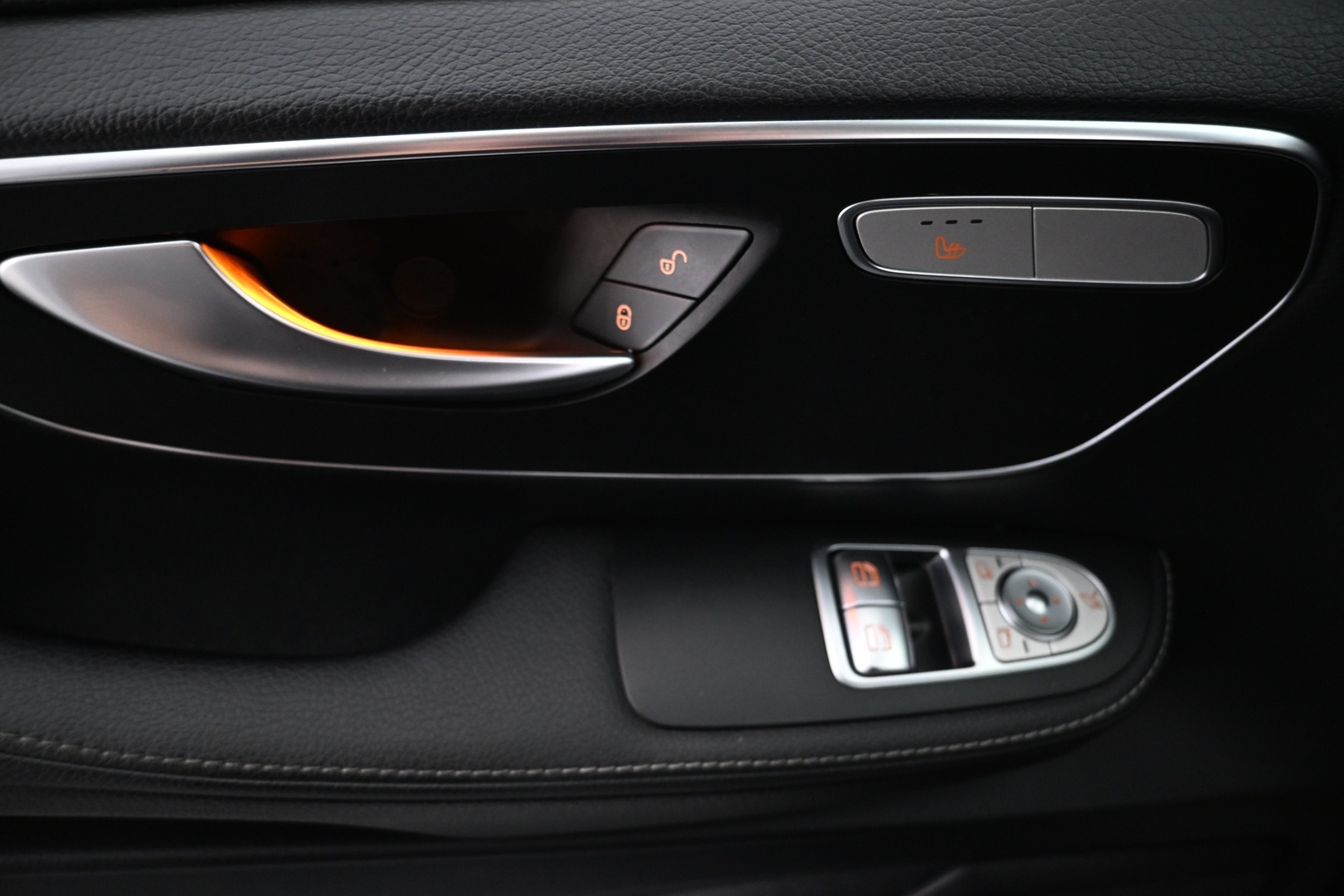 MERCEDES-BENZ V 2019