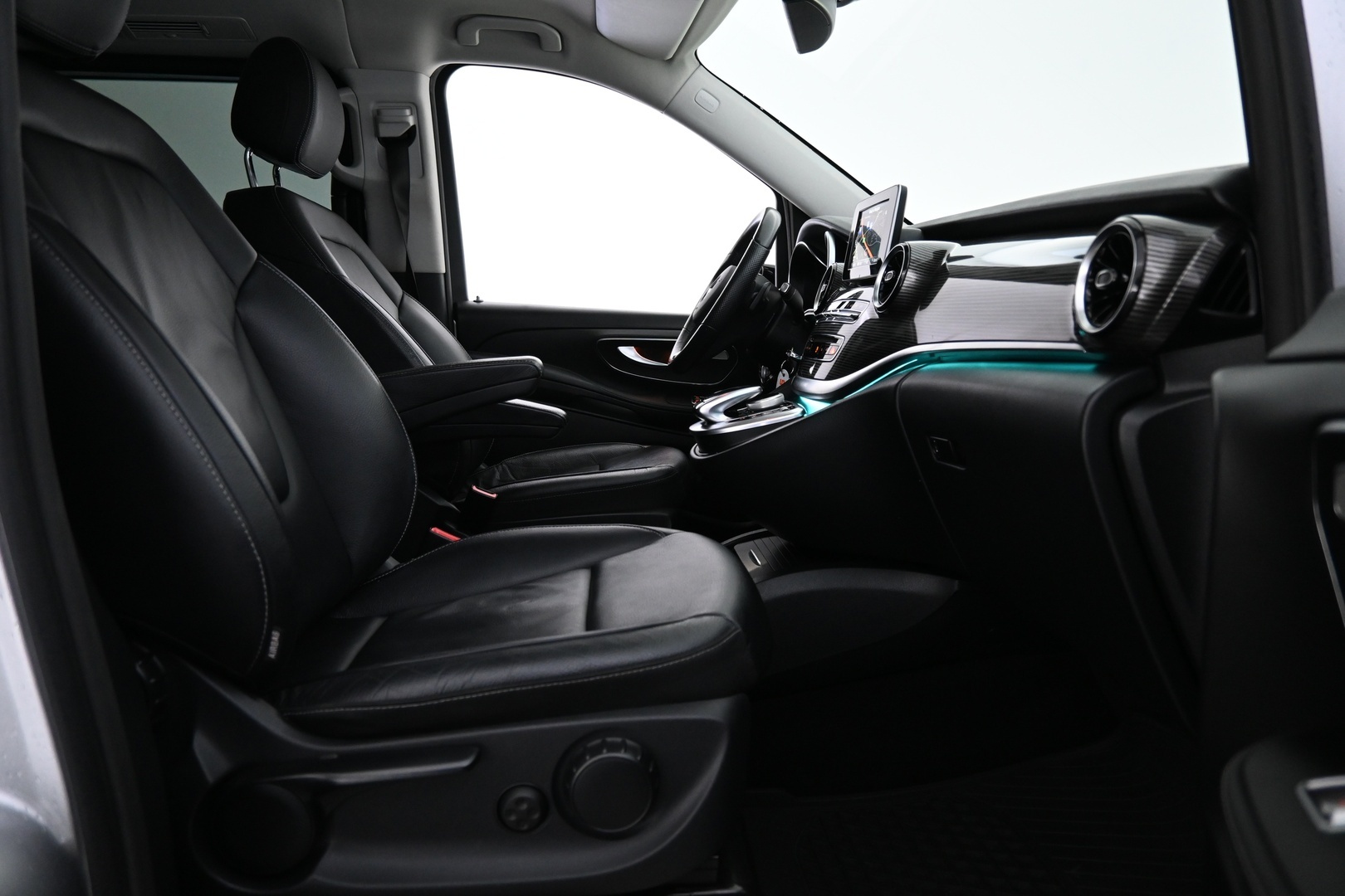 MERCEDES-BENZ V 2019