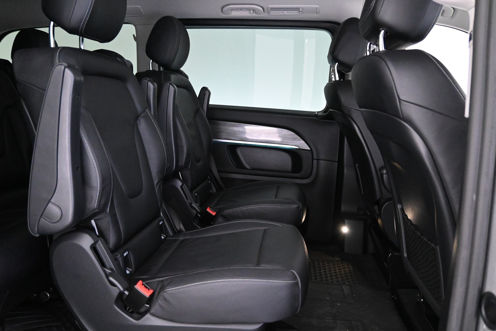 MERCEDES-BENZ V 2019