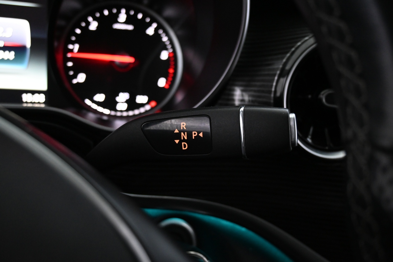 MERCEDES-BENZ V 2019