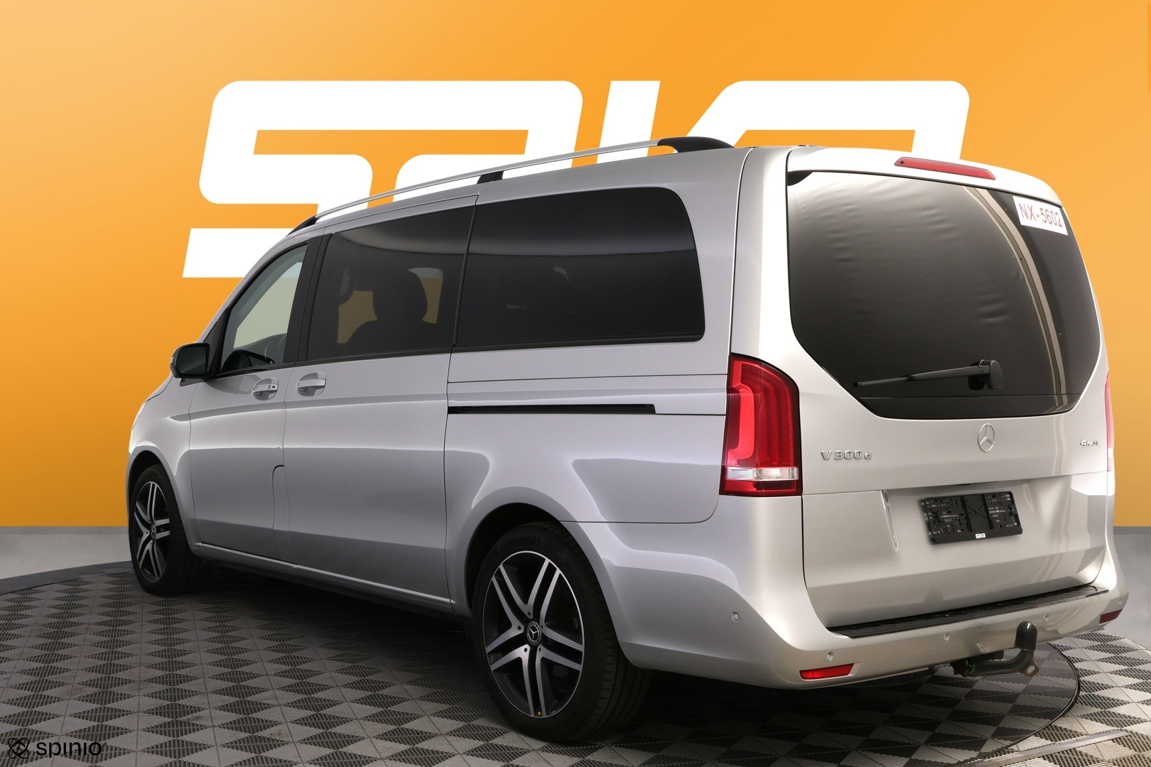 MERCEDES-BENZ V 2019