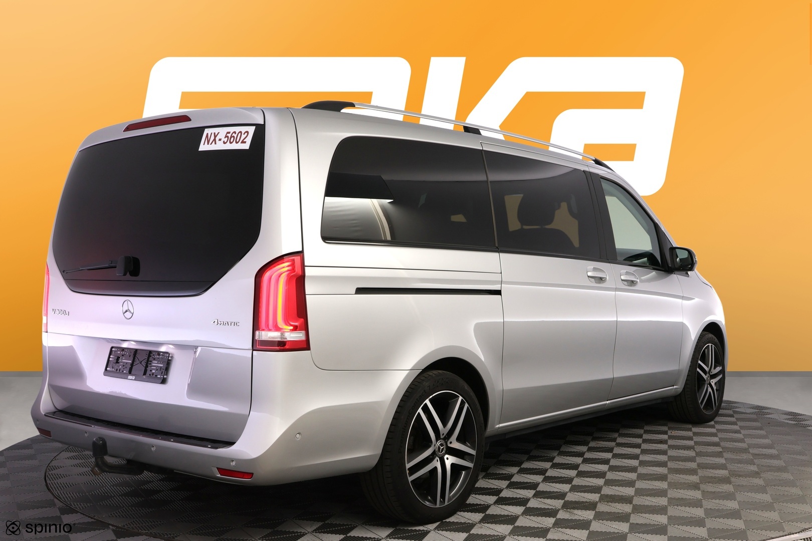 MERCEDES-BENZ V 2019