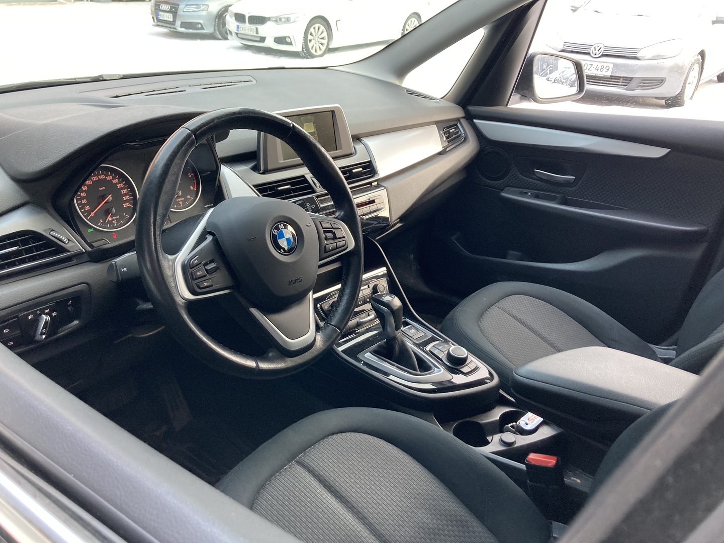 BMW 218 2016