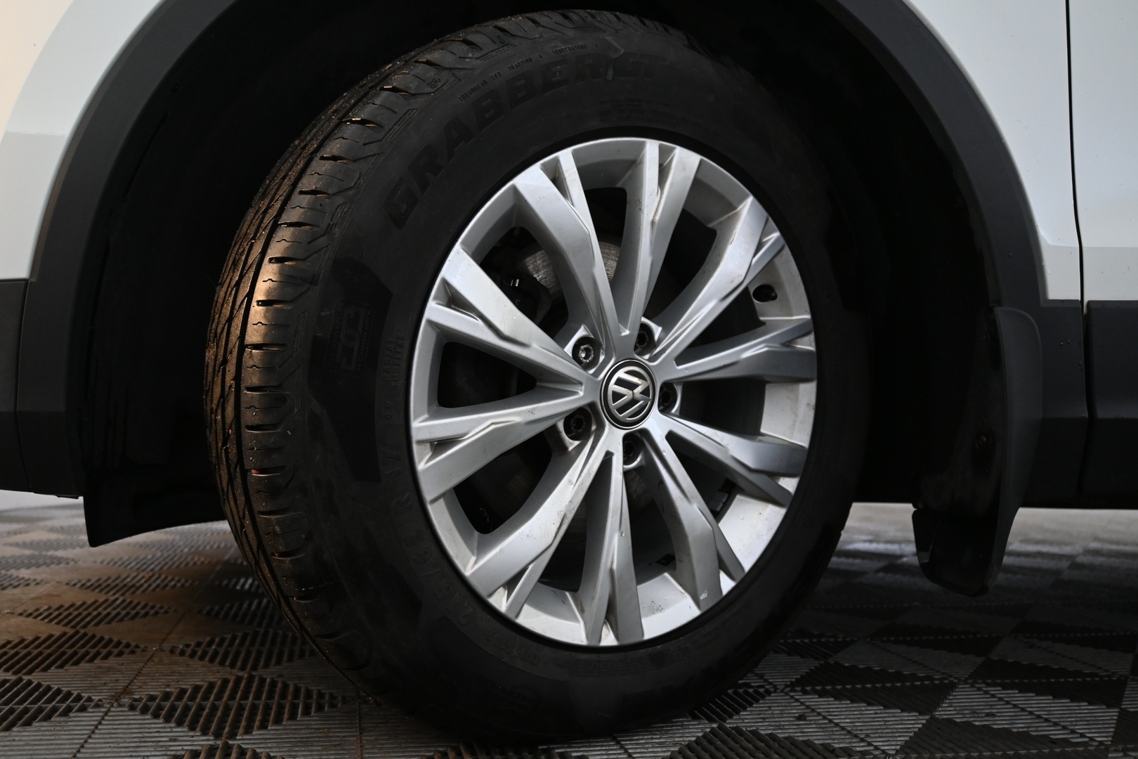 VOLKSWAGEN Tiguan 2018