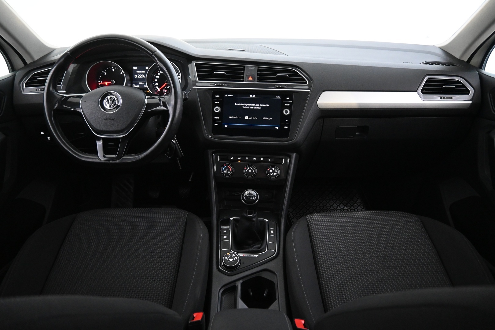 VOLKSWAGEN Tiguan 2018