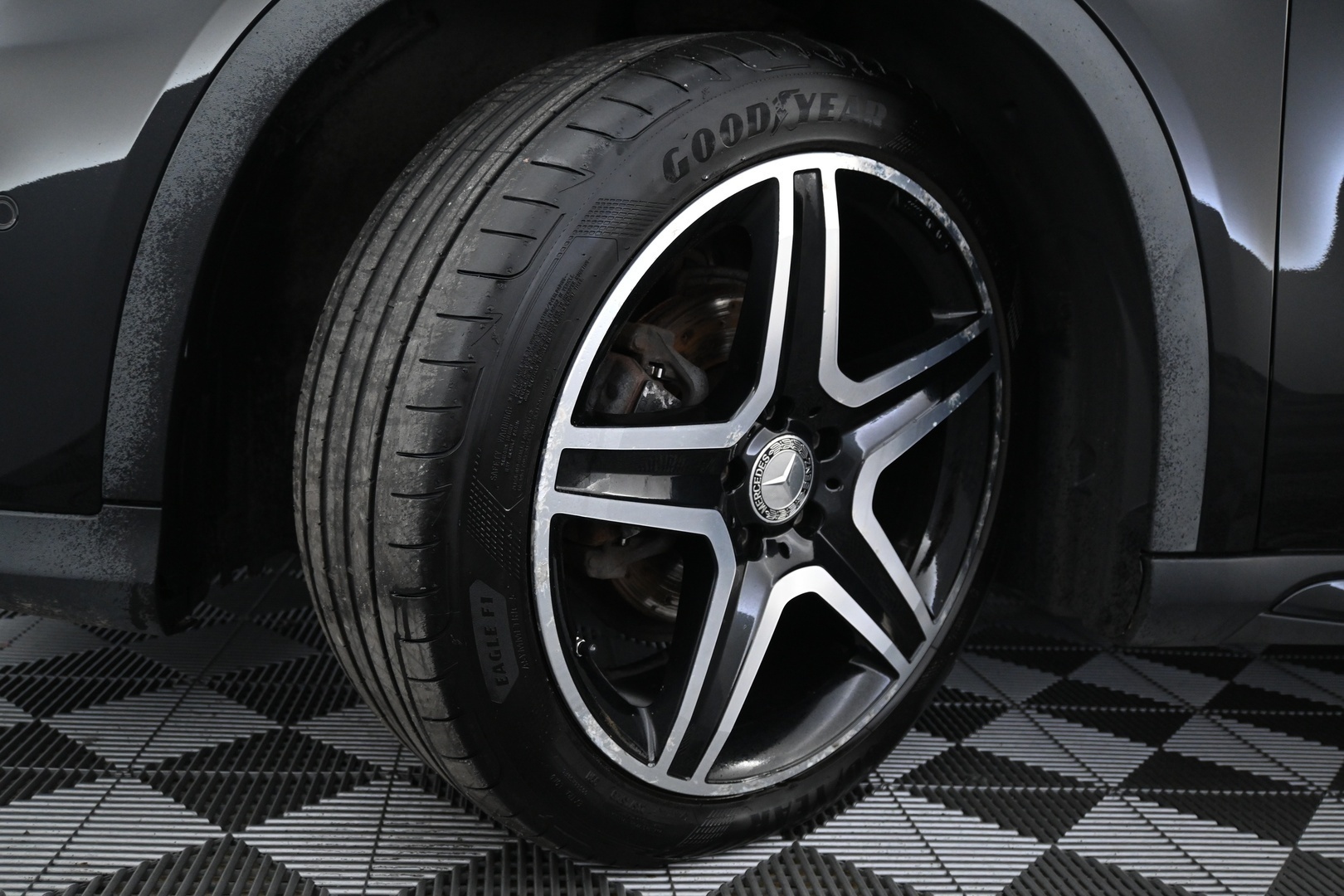 MERCEDES-BENZ GLA 2016