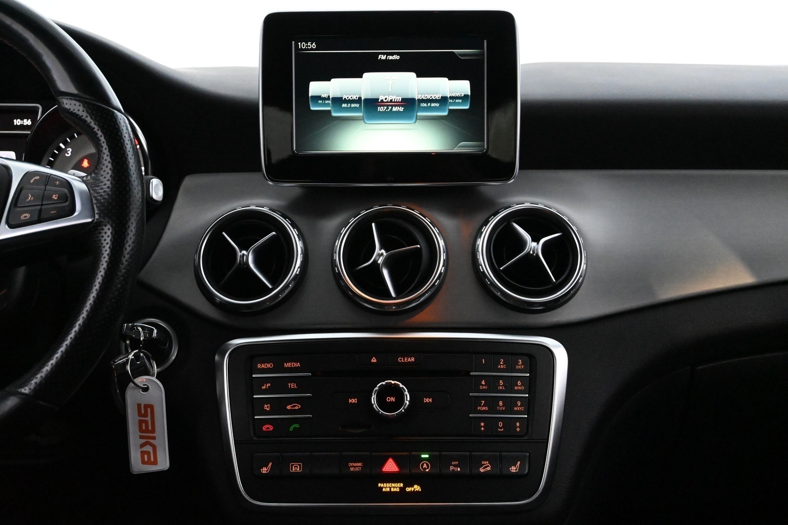 MERCEDES-BENZ GLA 2016