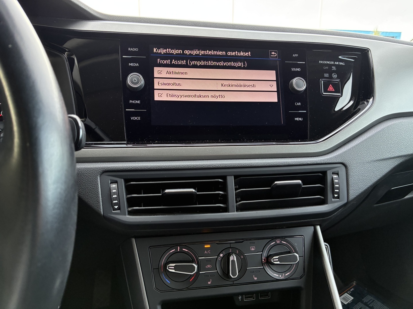 VOLKSWAGEN Polo 2018
