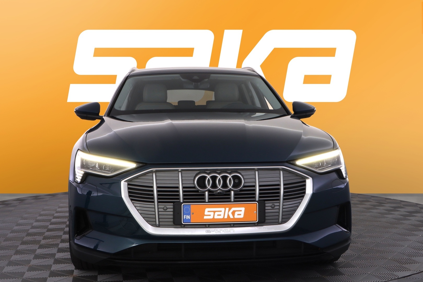 AUDI e-tron 2023