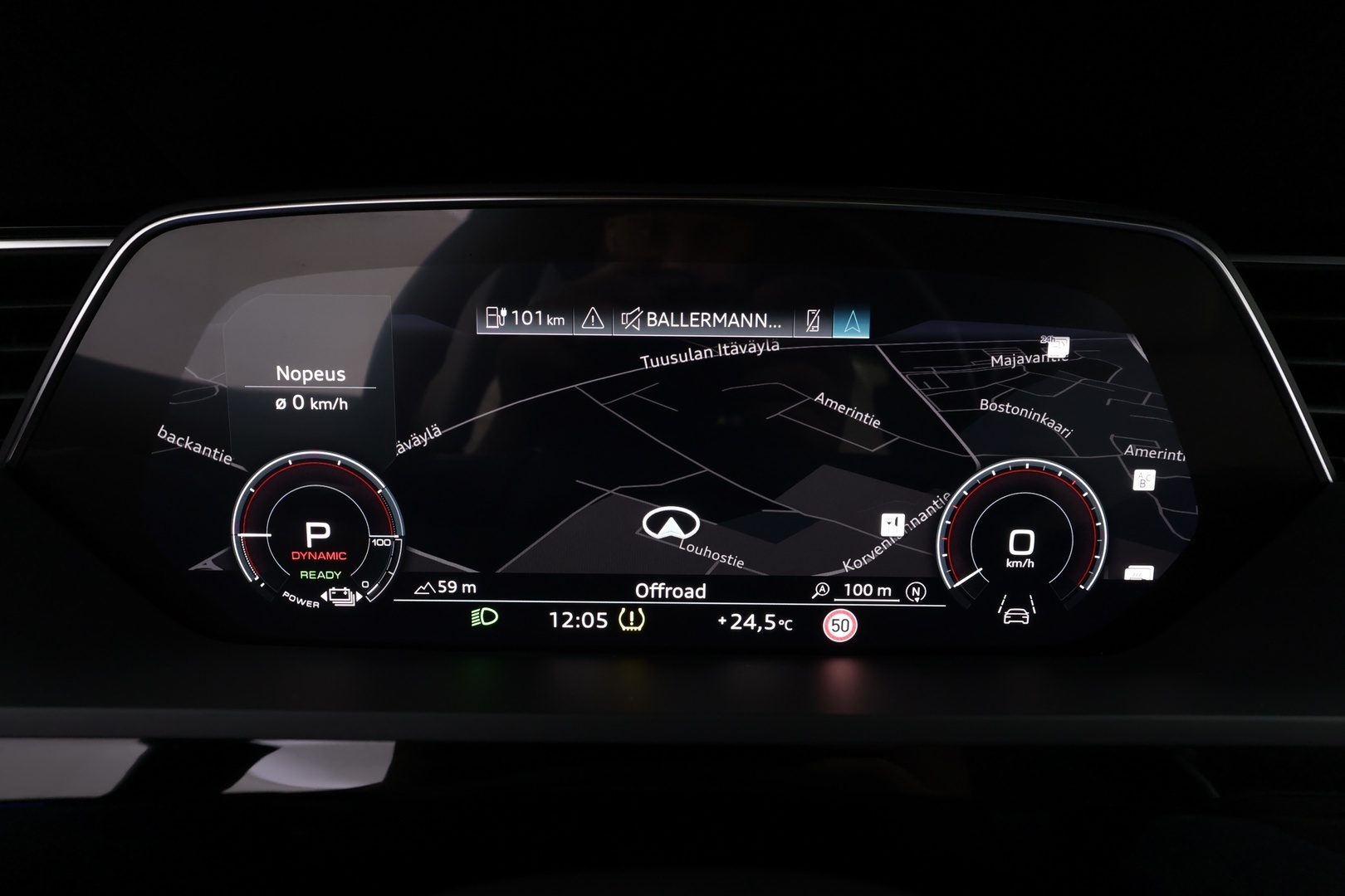 AUDI e-tron 2023