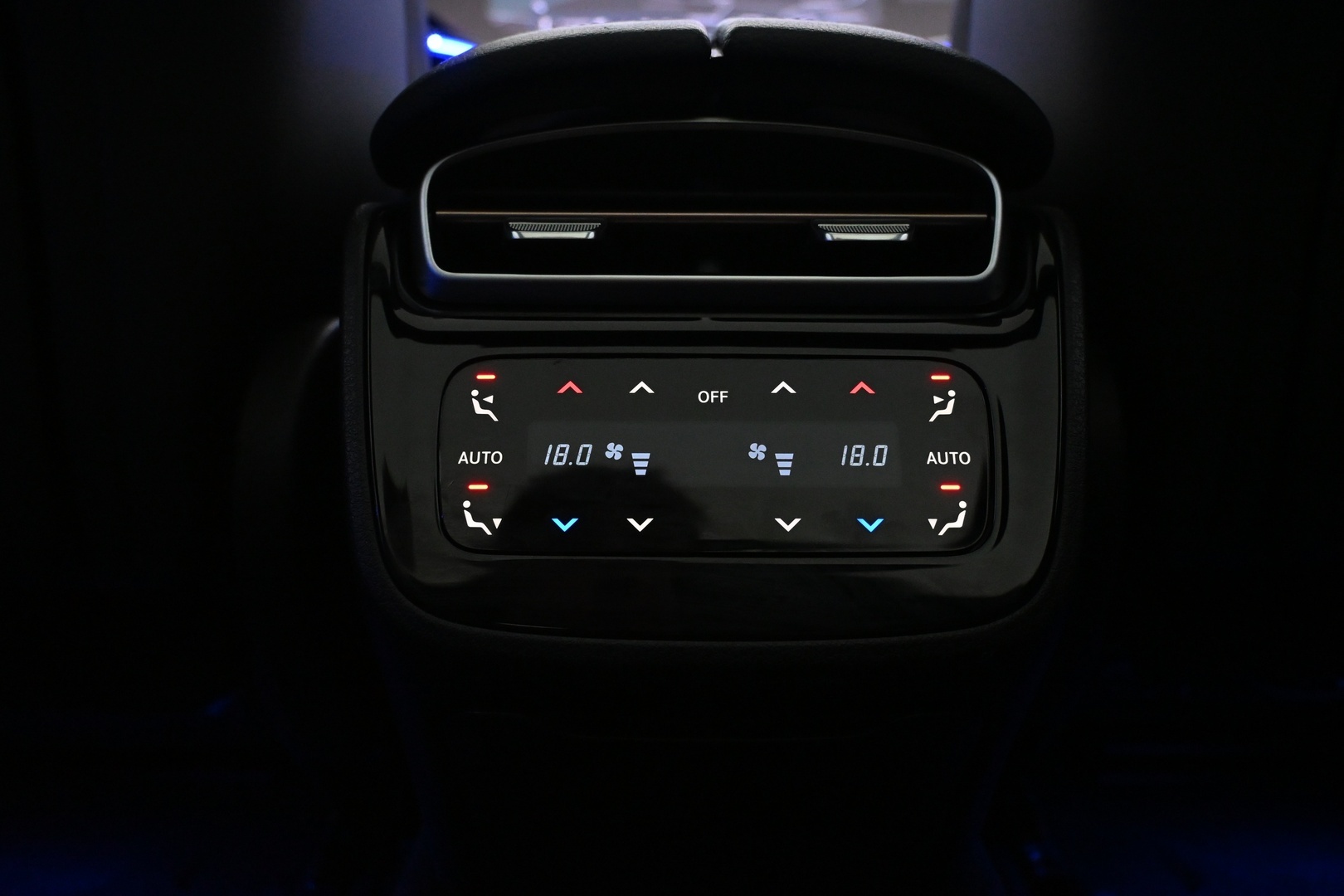 MERCEDES-BENZ EQE 2023