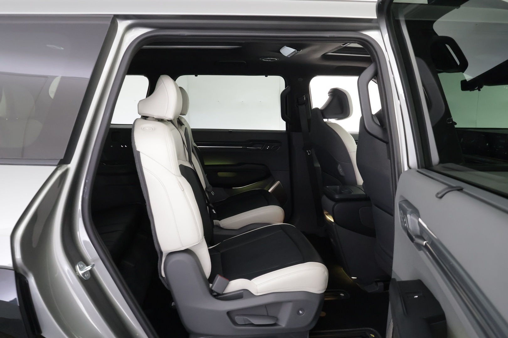 KIA EV9 2024