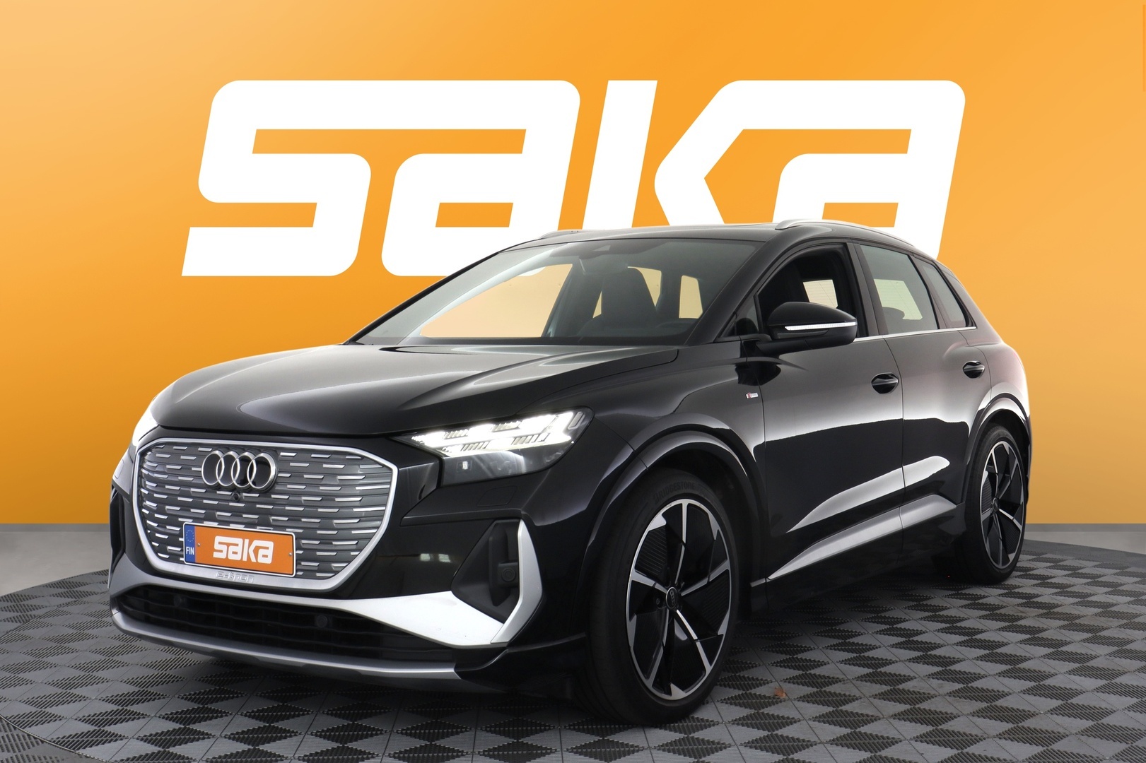 AUDI Q4 e-tron 2024