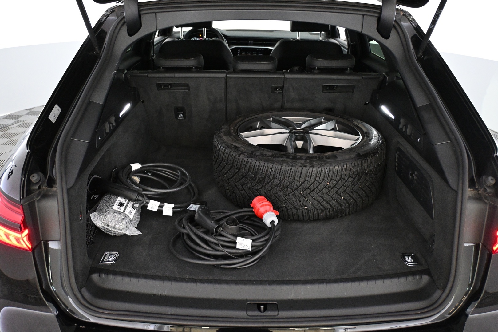 AUDI A6 2024