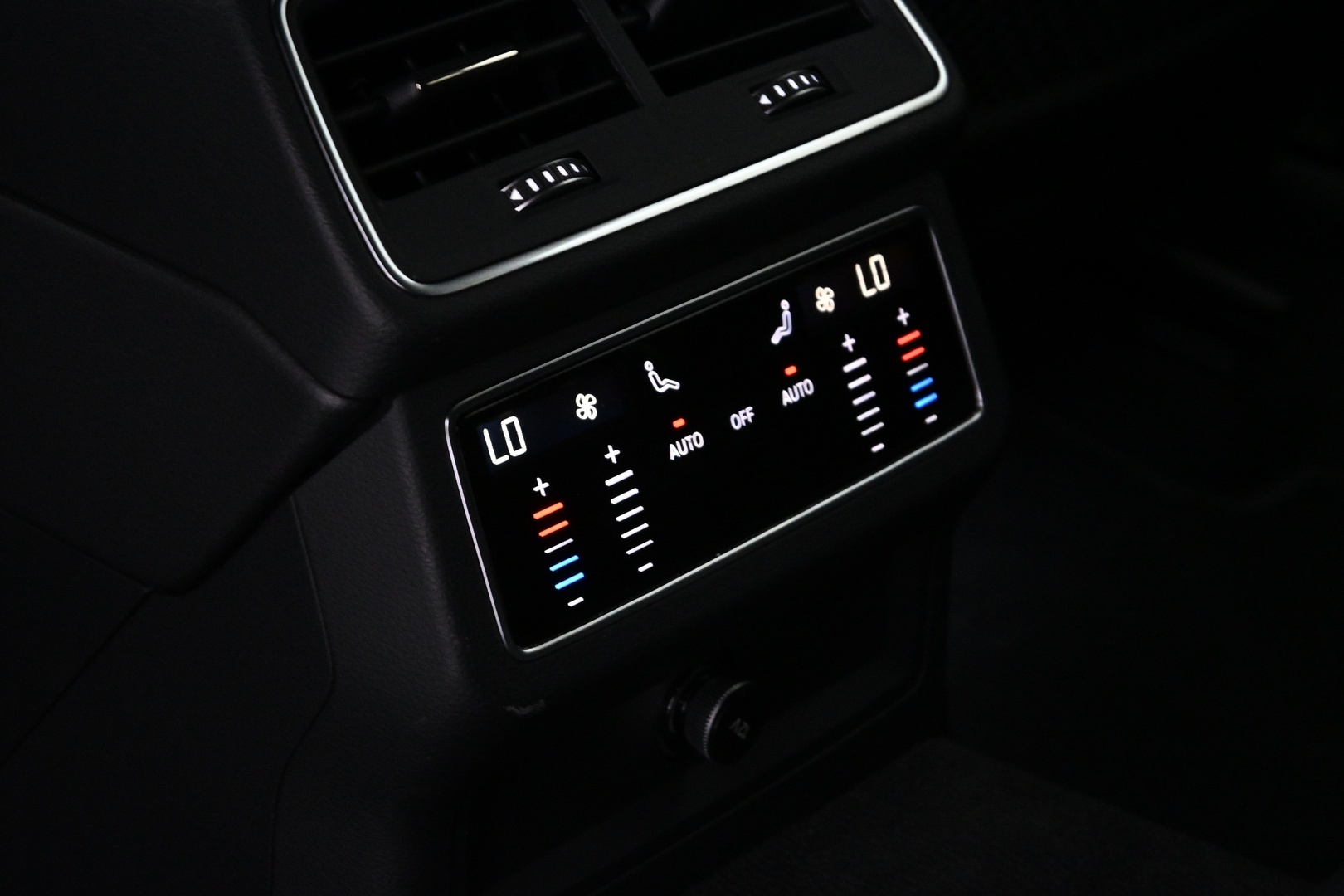 AUDI A6 2024