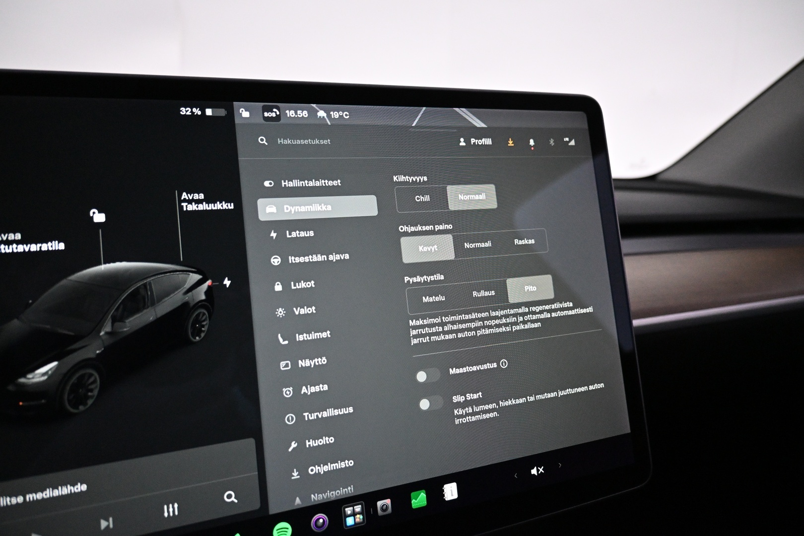 TESLA Model Y 2021