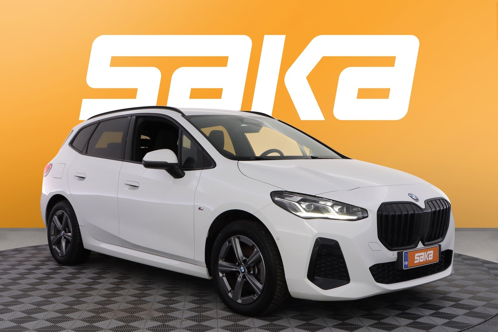 BMW 225 2024