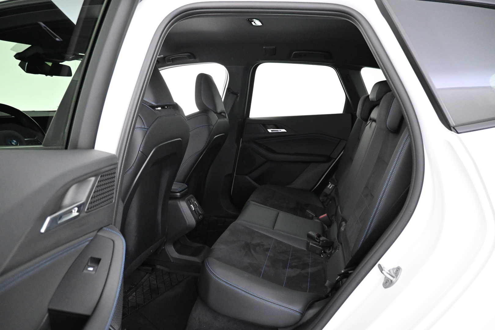 BMW 225 2024