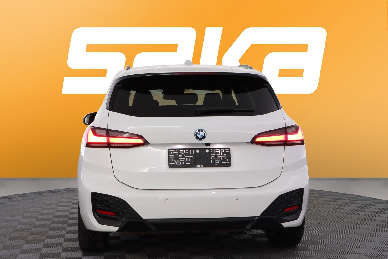 BMW 225 2024