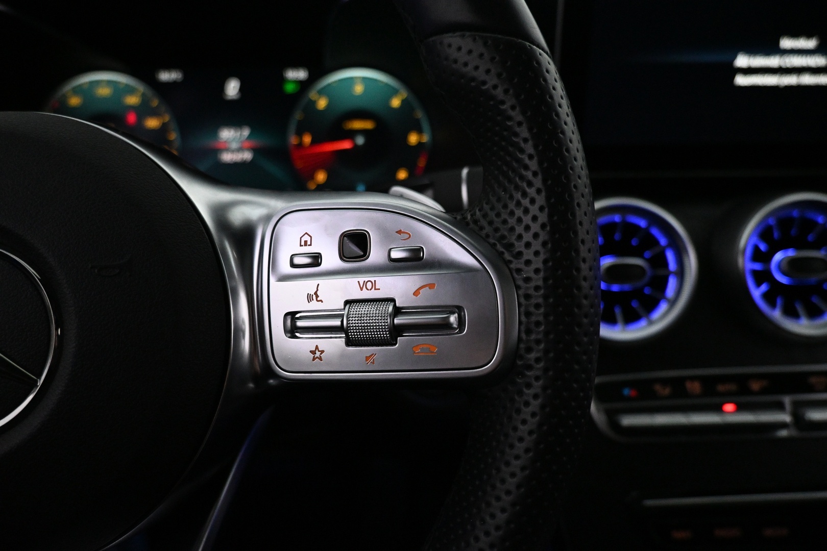 MERCEDES-BENZ C 2019