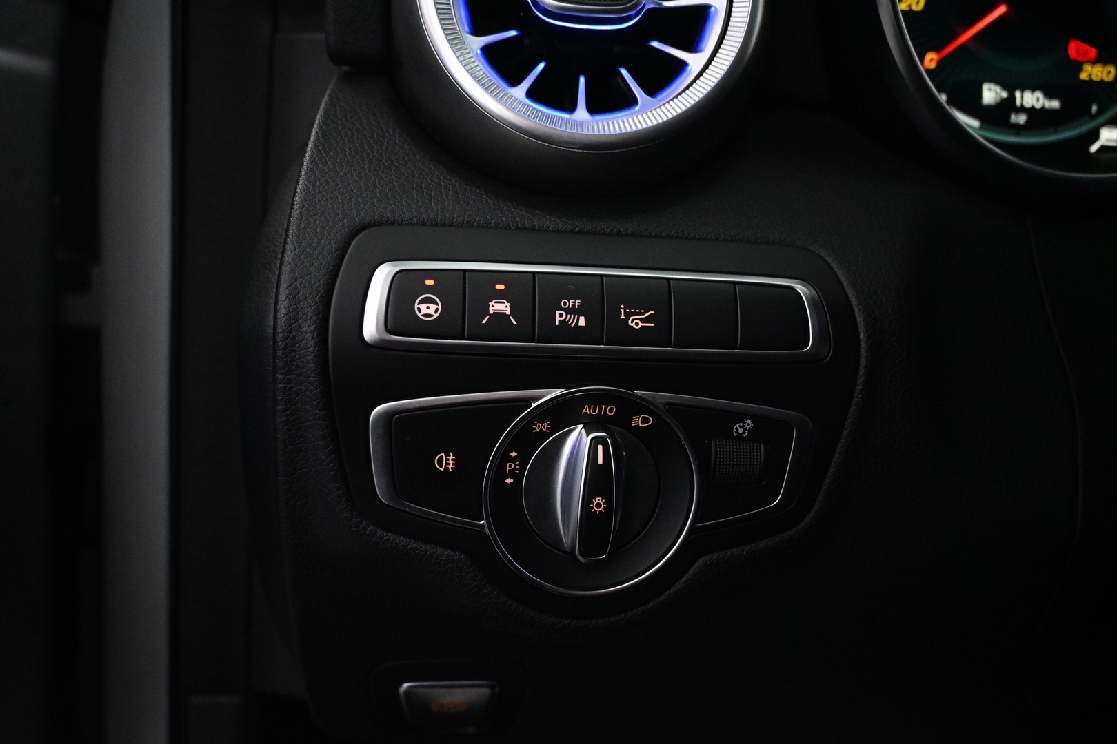 MERCEDES-BENZ C 2019