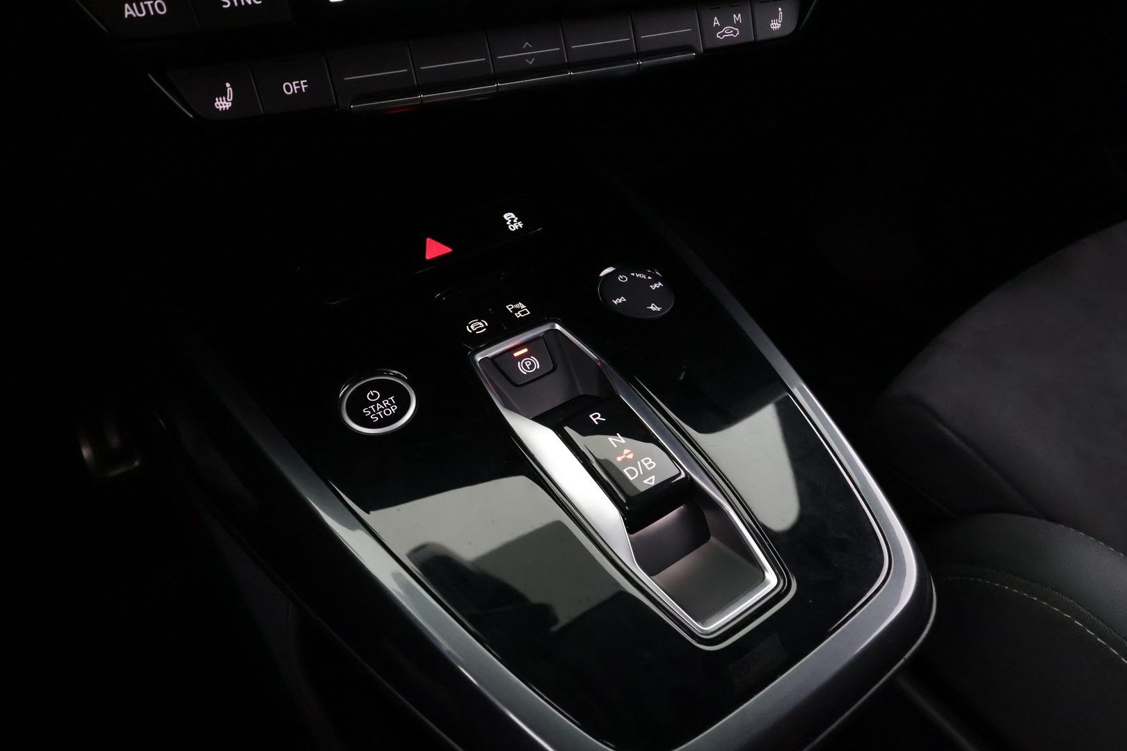 AUDI Q4 e-tron 2024