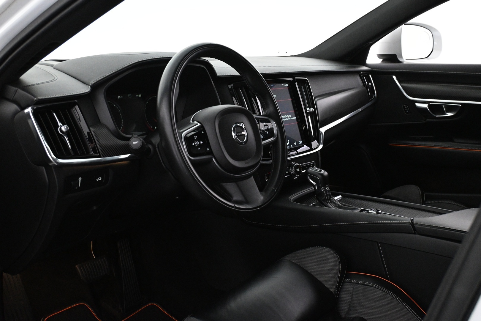 VOLVO V90 Cross Country 2018
