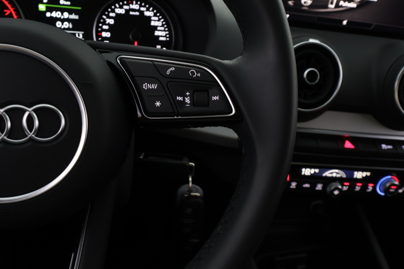 AUDI Q2 2023