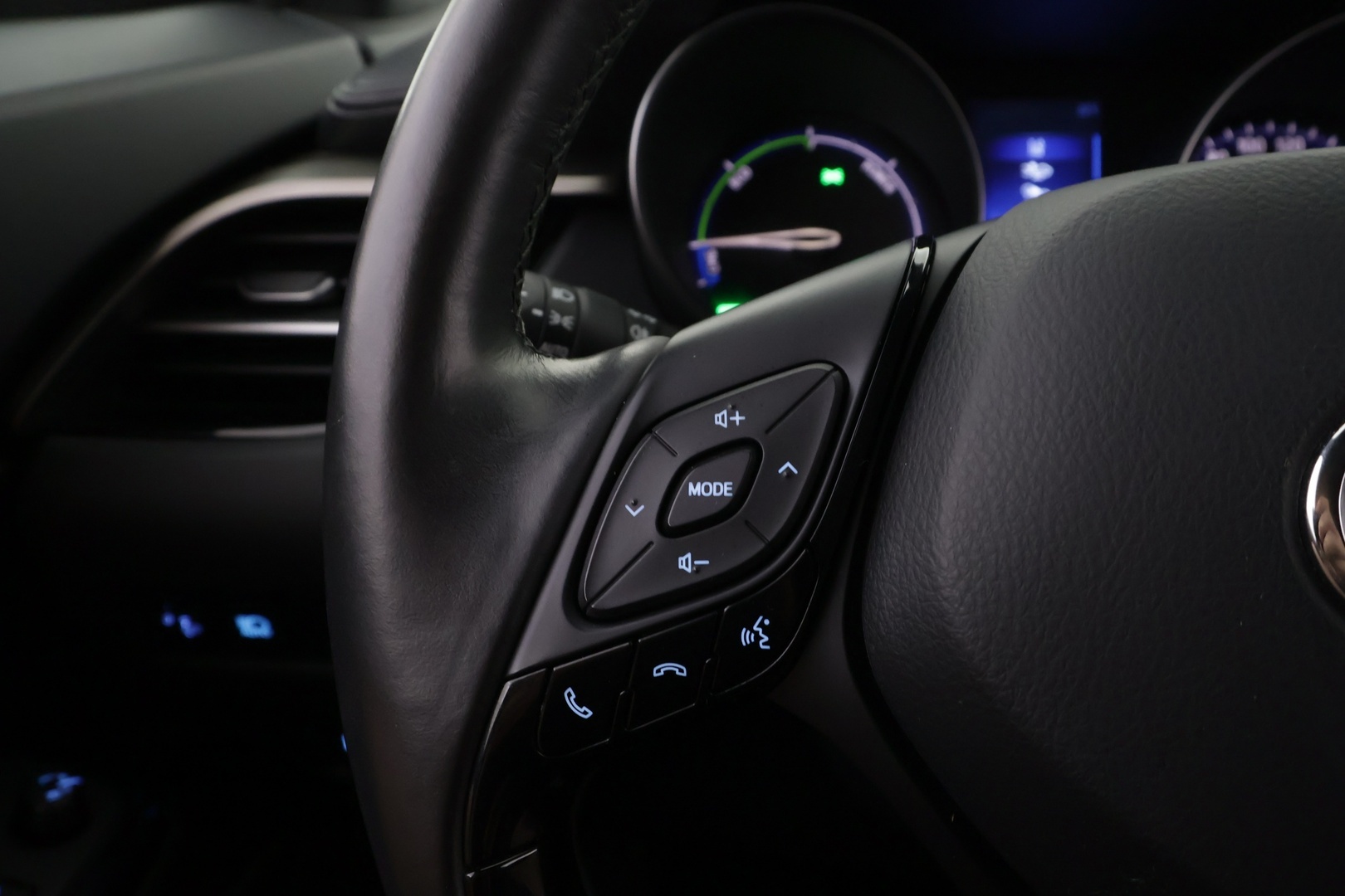 TOYOTA C-HR 2019