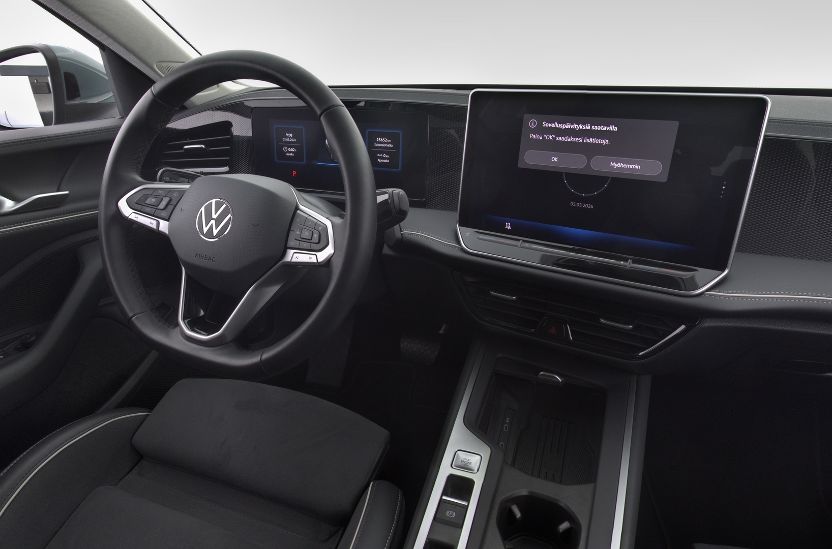 VOLKSWAGEN Passat 2025