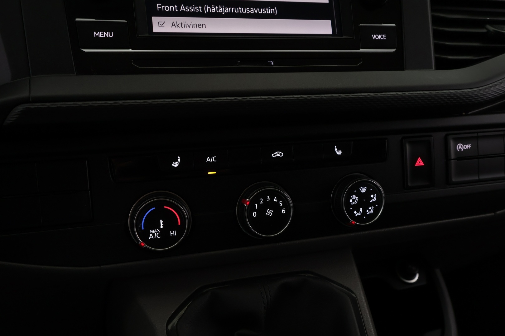 VOLKSWAGEN Transporter 2023