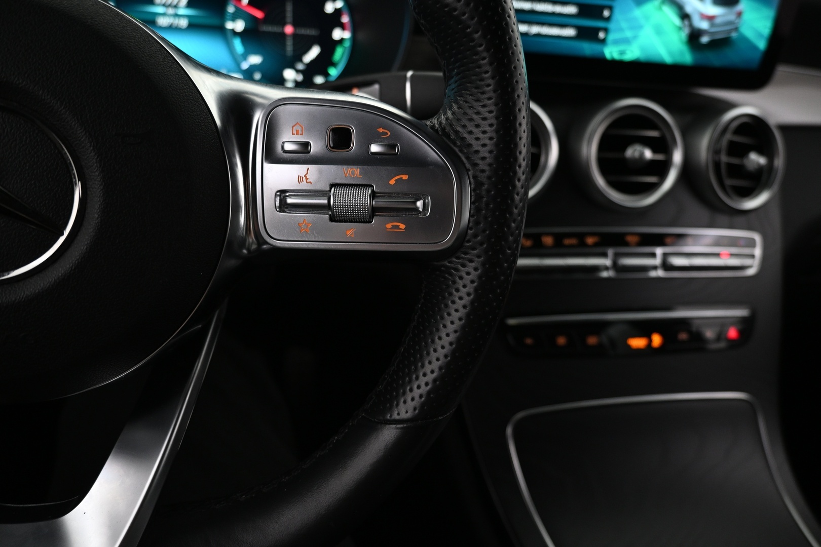 MERCEDES-BENZ GLC 2022