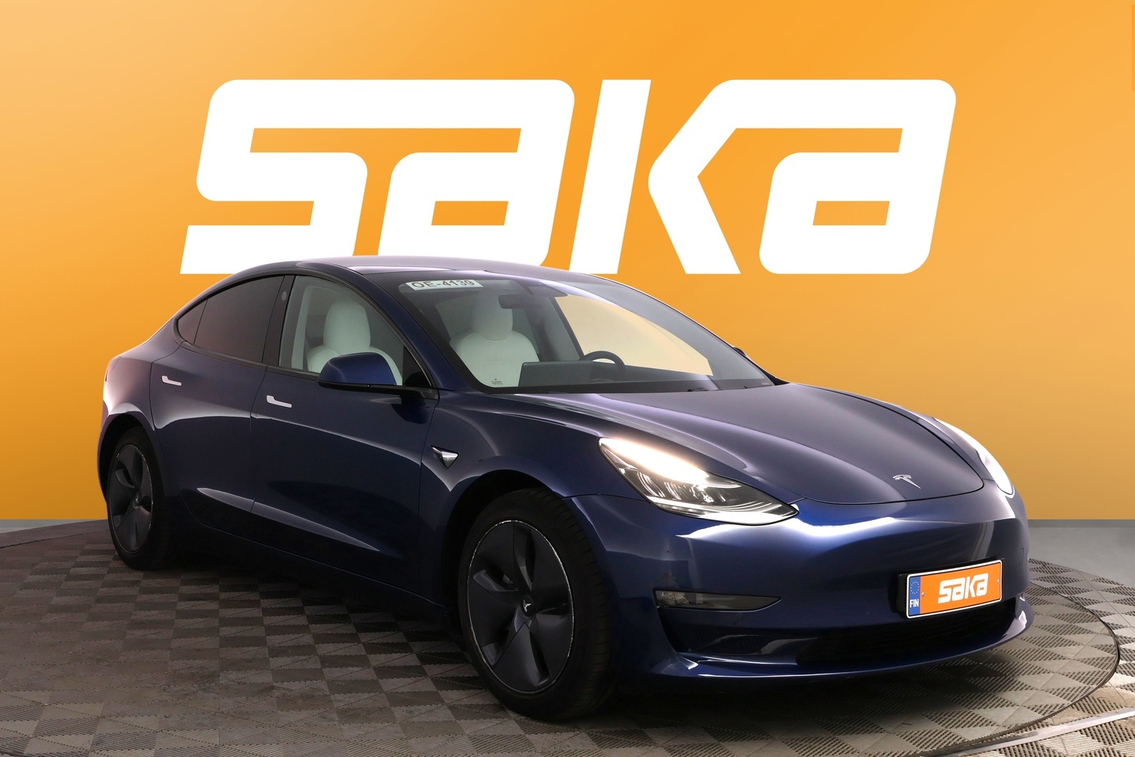 TESLA Model 3 2020