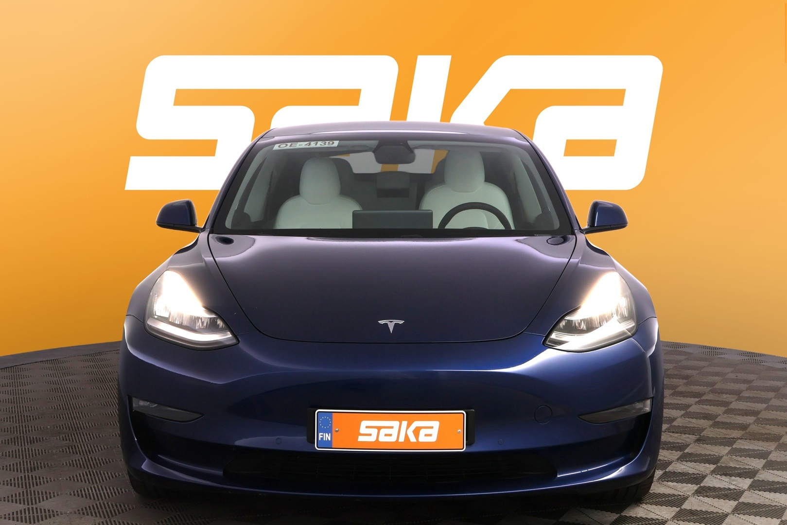TESLA Model 3 2020