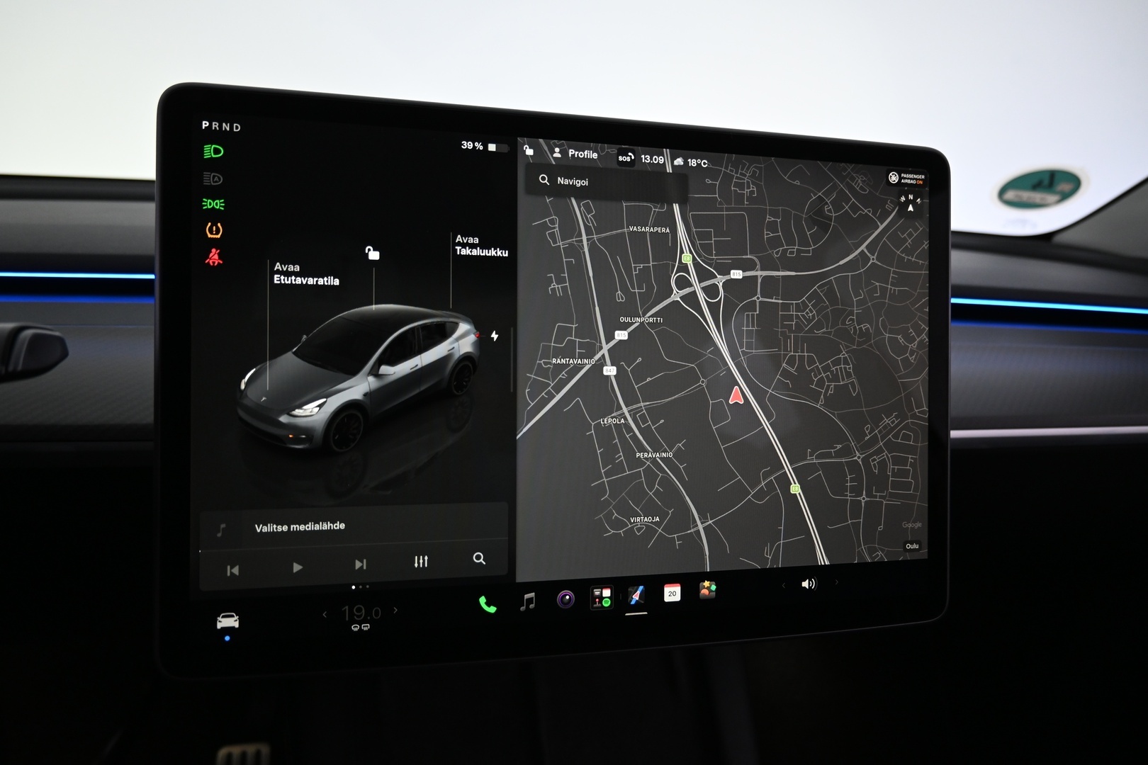 TESLA Model Y 2024