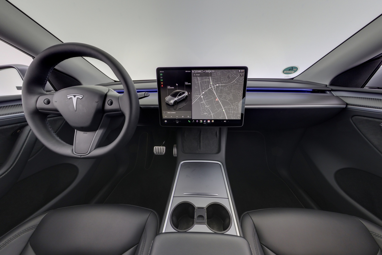 TESLA Model Y 2024