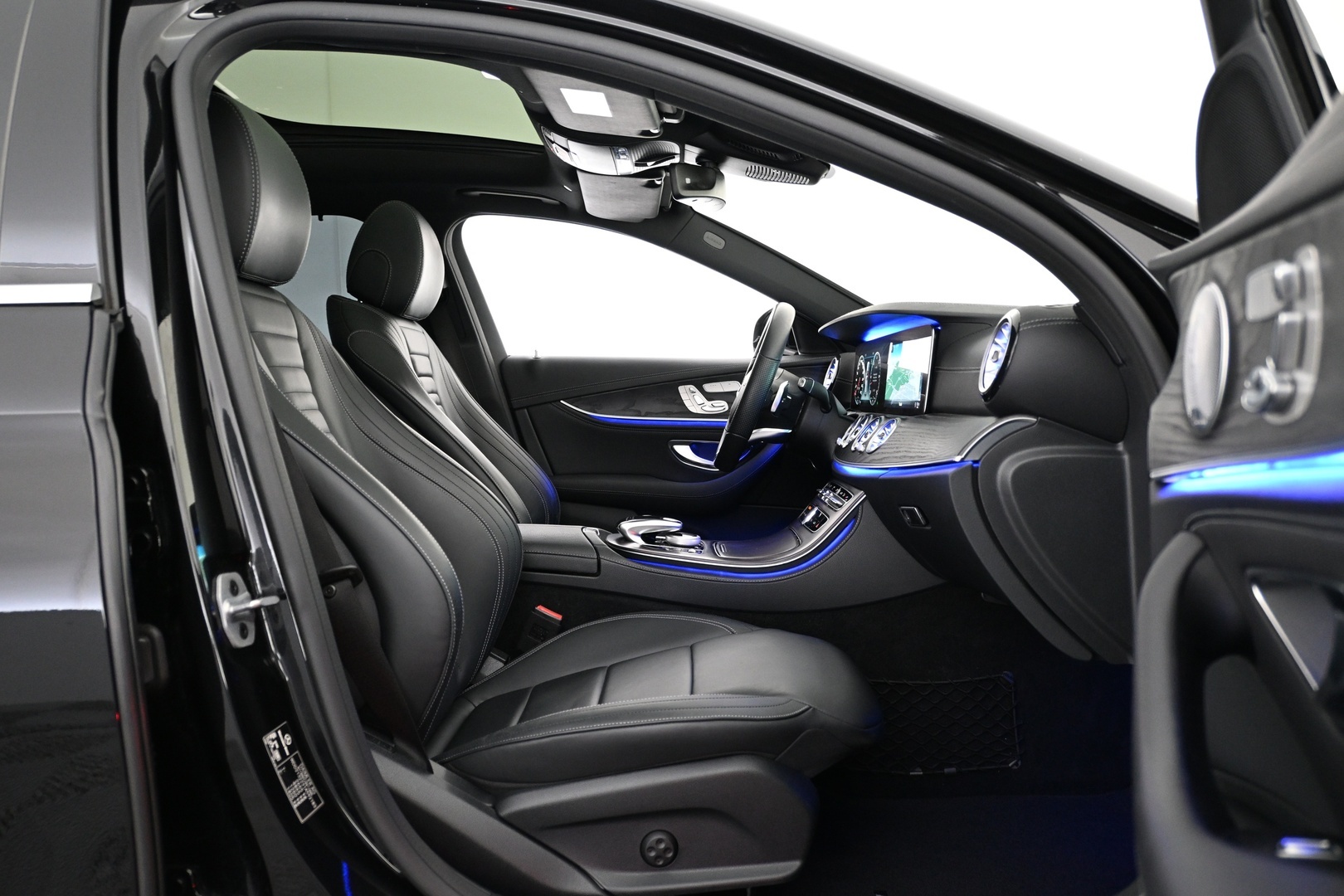 MERCEDES-BENZ E 2019